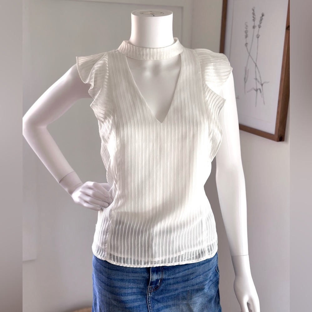 Astr the Label Sleeveless Ruffle Sleeve Choker Top Size S - Picture 3 of 7